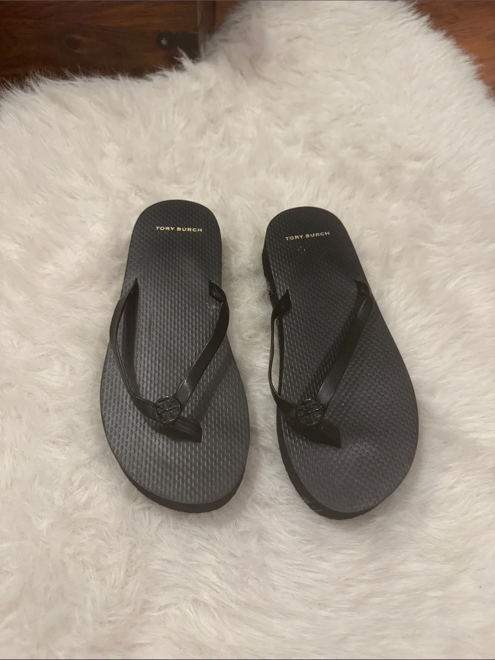 Tory Burch Black Platform Rubber/ Leather Thong Strap Sandals Size 7 pre-owned